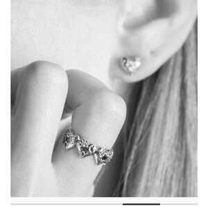 Elegant Silver Women's Cuff ring